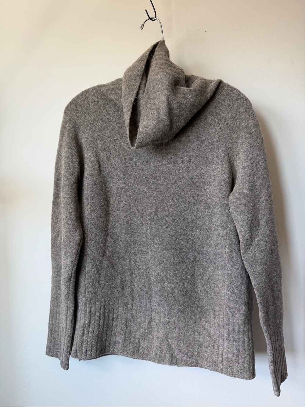 Aritzia Community Wool Yak Knit Hoodie Sweater XS Grey Soft Cozy Pullover - Picture 5 of 10